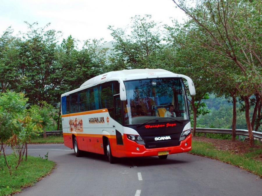  Scania K380 2010 года  (фото 1 из 4)